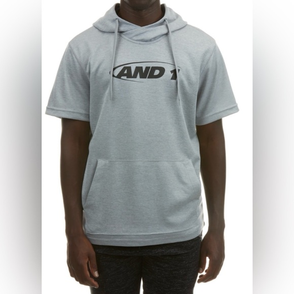 2/40$ Men’s AND1‎ gray Short Sleeve Hoodie with pouch pocket size medium - Picture 1 of 9